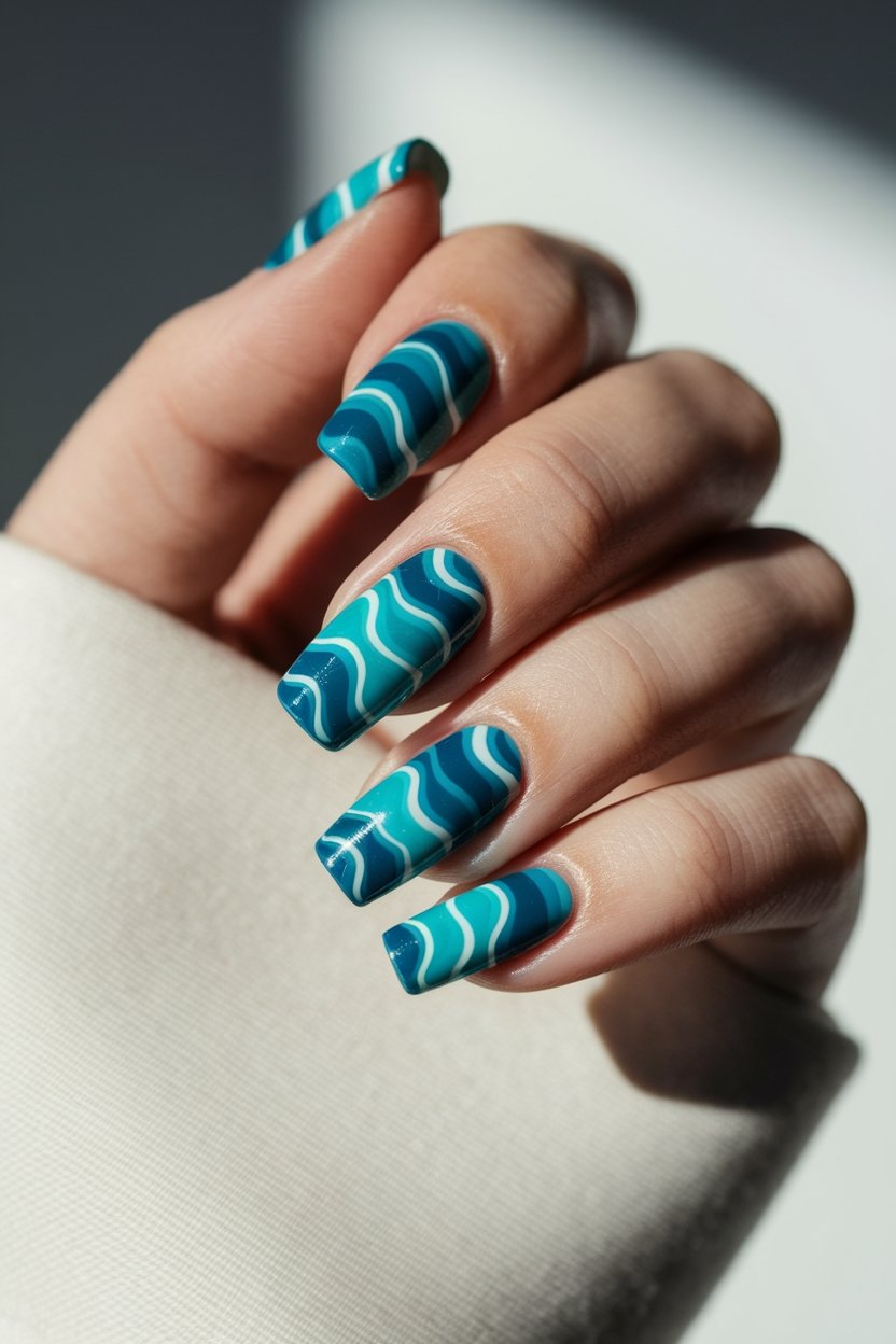 fluid blue pattern design