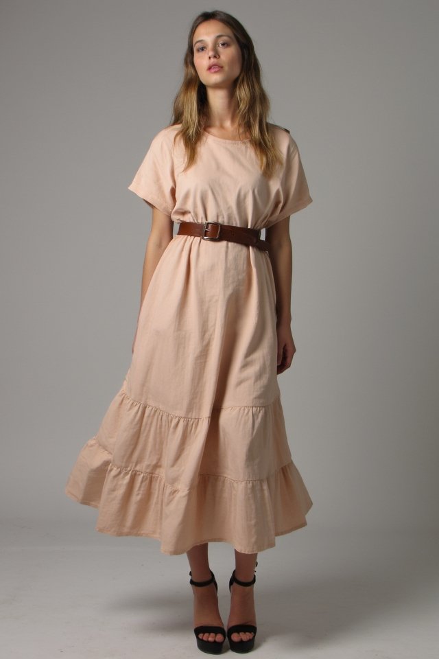 belts enhance dress silhouettes