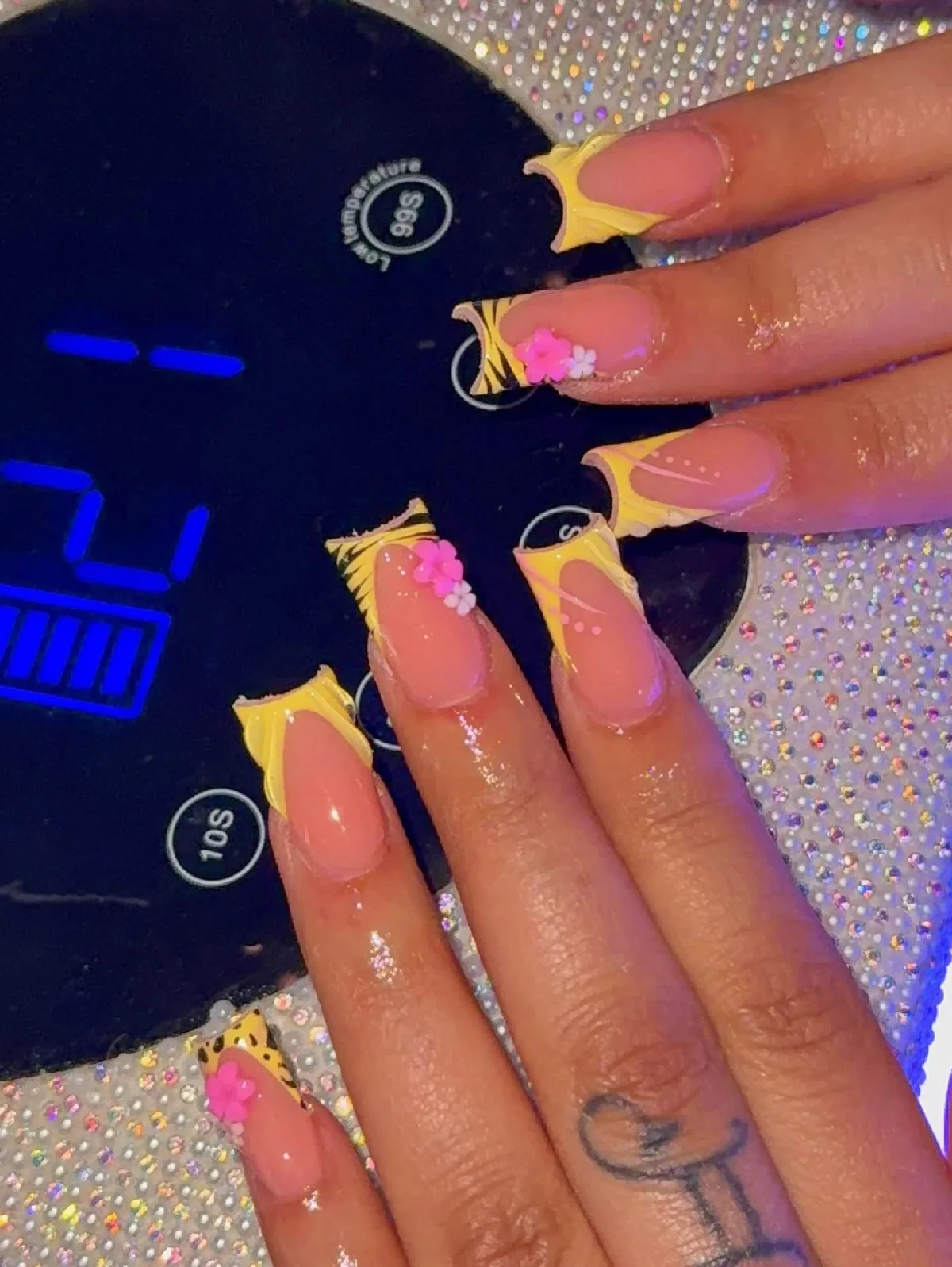 Inspired by @naailsbyvickyyy